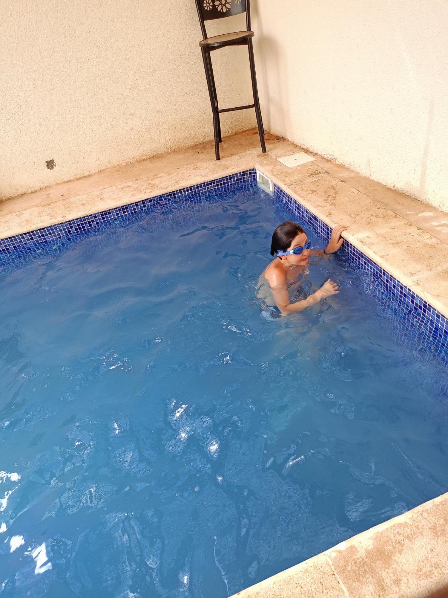 Avec Piscine A Oran